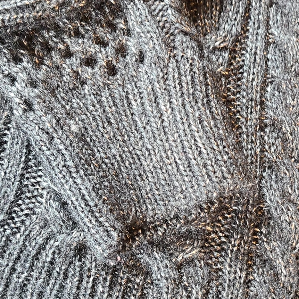 Apt.9 Sweater - Picture 14 of 16